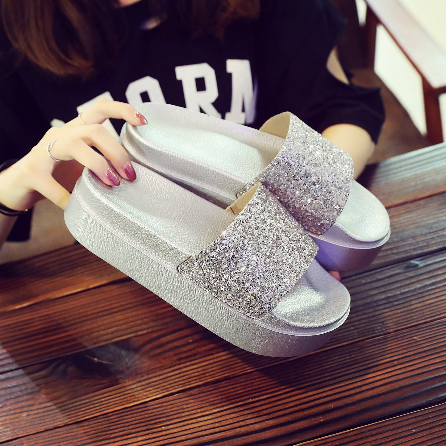 Middle heel slippers - Snapitonline